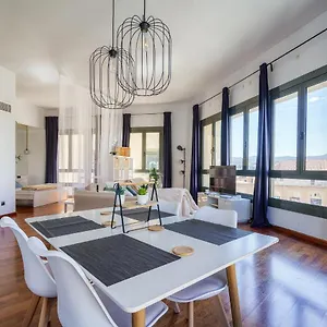 espectacular-loft-en-centrico-edificio-singular.catalonia-hotels.com/