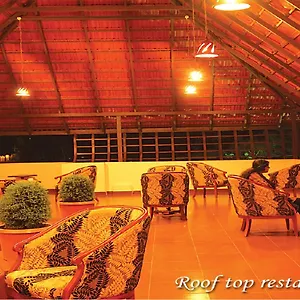 Grand Thekkady Hotel